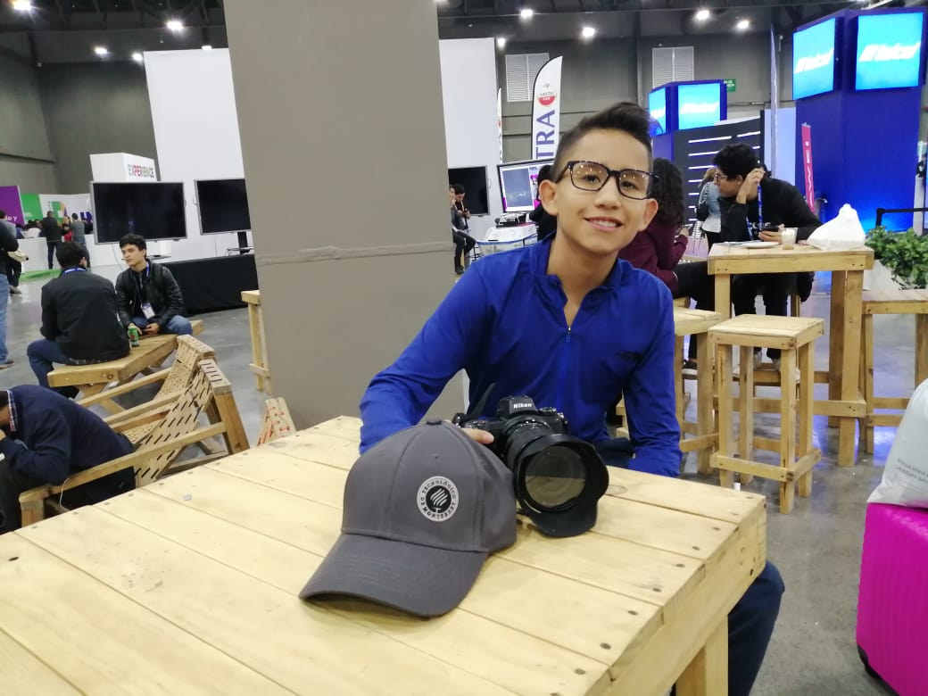 El joven fotógrafo, Mitchell Mellado, fue elegido embajador de un programa de conservación de la ONU. (Foto Prensa Libre: Natiana Gándara)