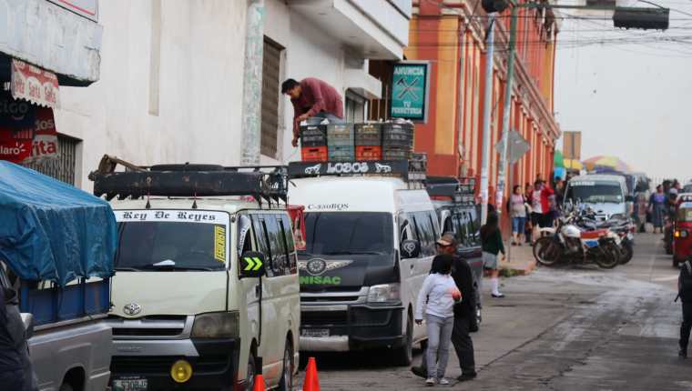 Terminal de microbuses, ubicada en el centro de Santa Cruz del Quiché. (Foto Prensa Libre: Héctor Cordero)