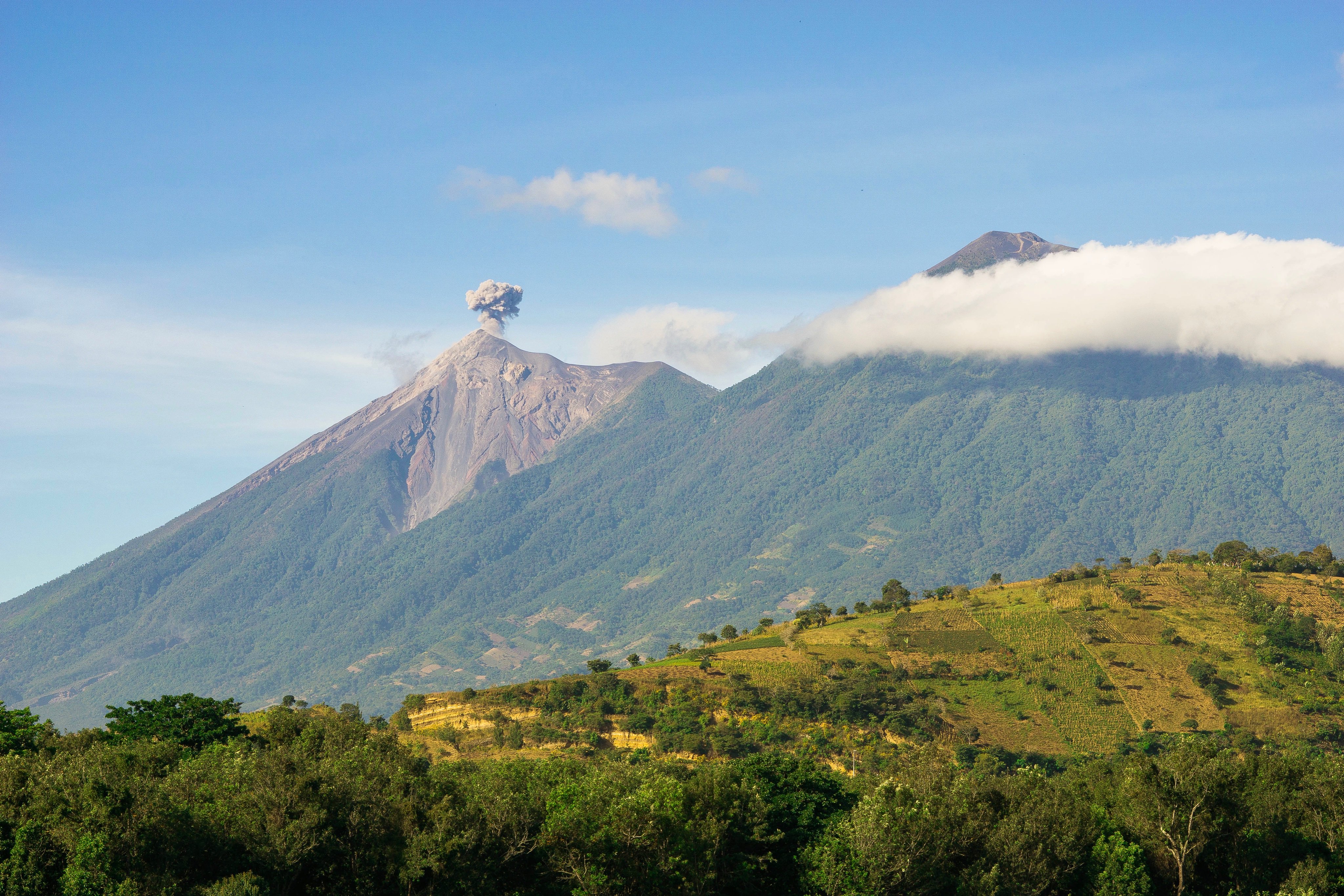 El Volcán de Fuego es uno de los más activos de Guatemala. (Foto Prensa Libre: David Us De Paz)