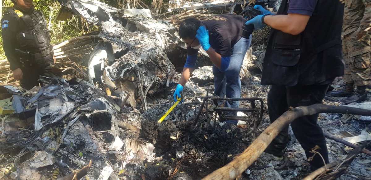 Fotos: Así quedó la narcoavioneta encontrada en Sayaxché, Petén
