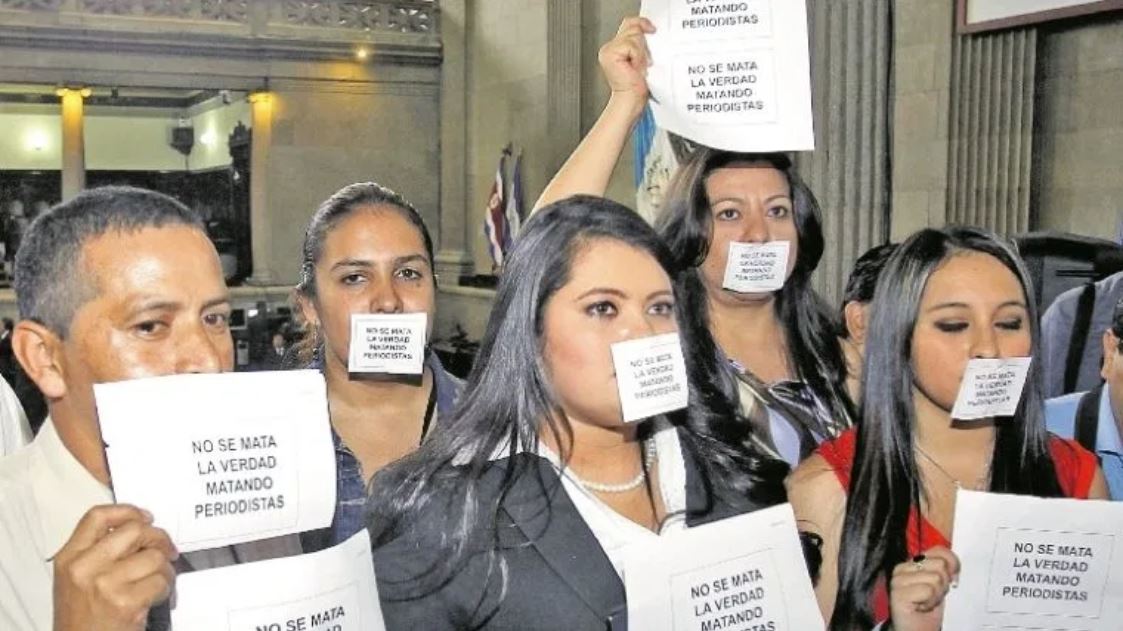 Periodistas han denunciado en múltiples ocasiones amenazas por el ejercicio de la profesión. (Foto Prensa Libre: Hemeroteca PL)