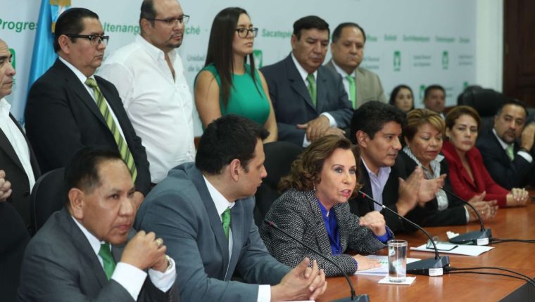 Sandra Torres culpó en su momento a Thelma Aldana, exfiscal general, de crear un caso para afectar sus aspiraciones presidenciales. (Foto Prensa Libre: Hemeroteca PL)
