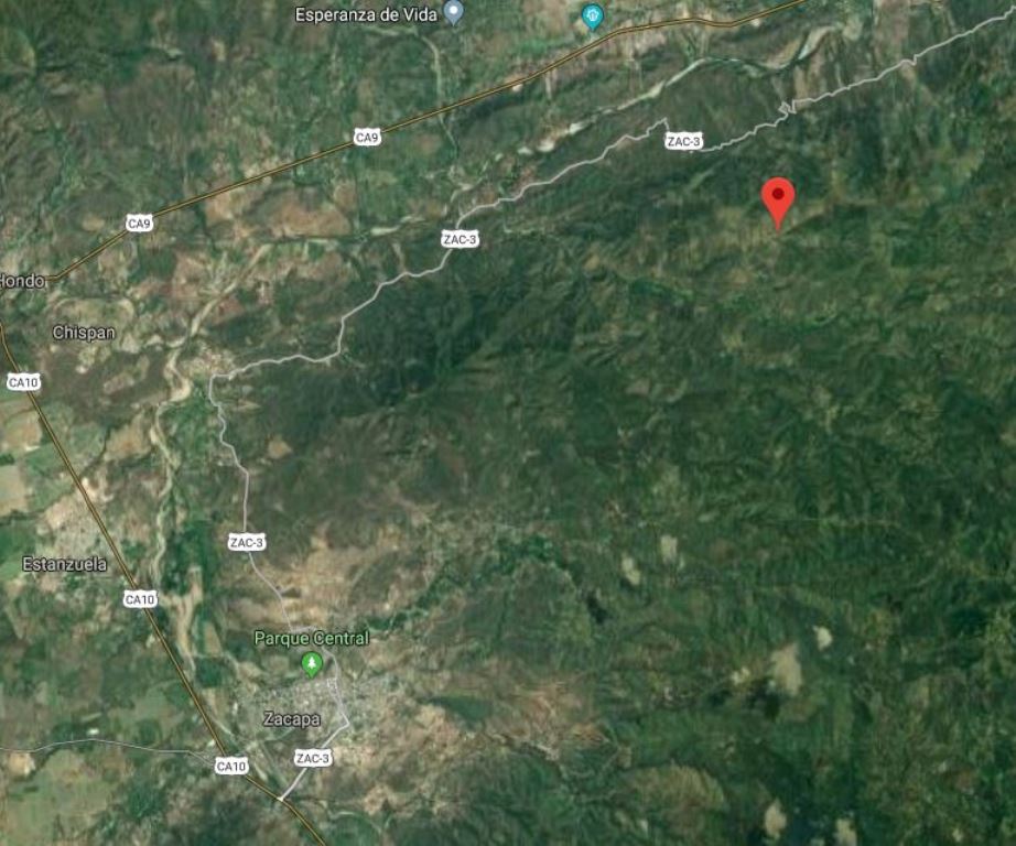 El punto rojo muestra la aldea Guacal Majada, Zacapa. 