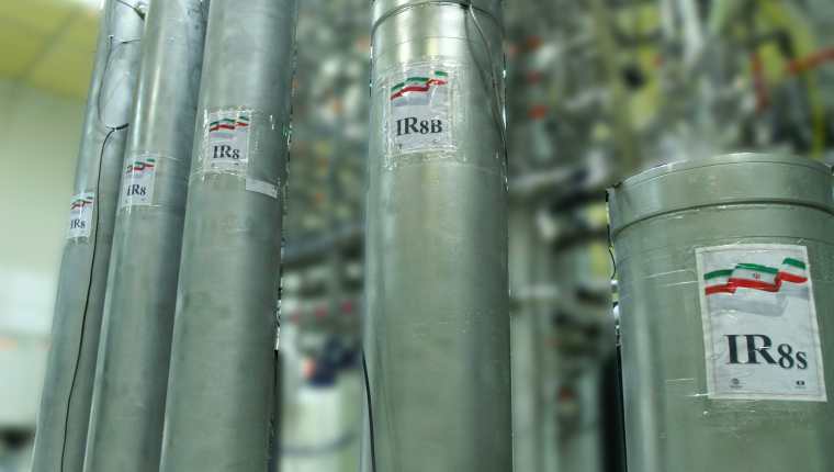 Irán no cumplirá ninguna de las restricciones que le han impuesto a su programa nuclear. (Foto Prensa Libre: AFP)