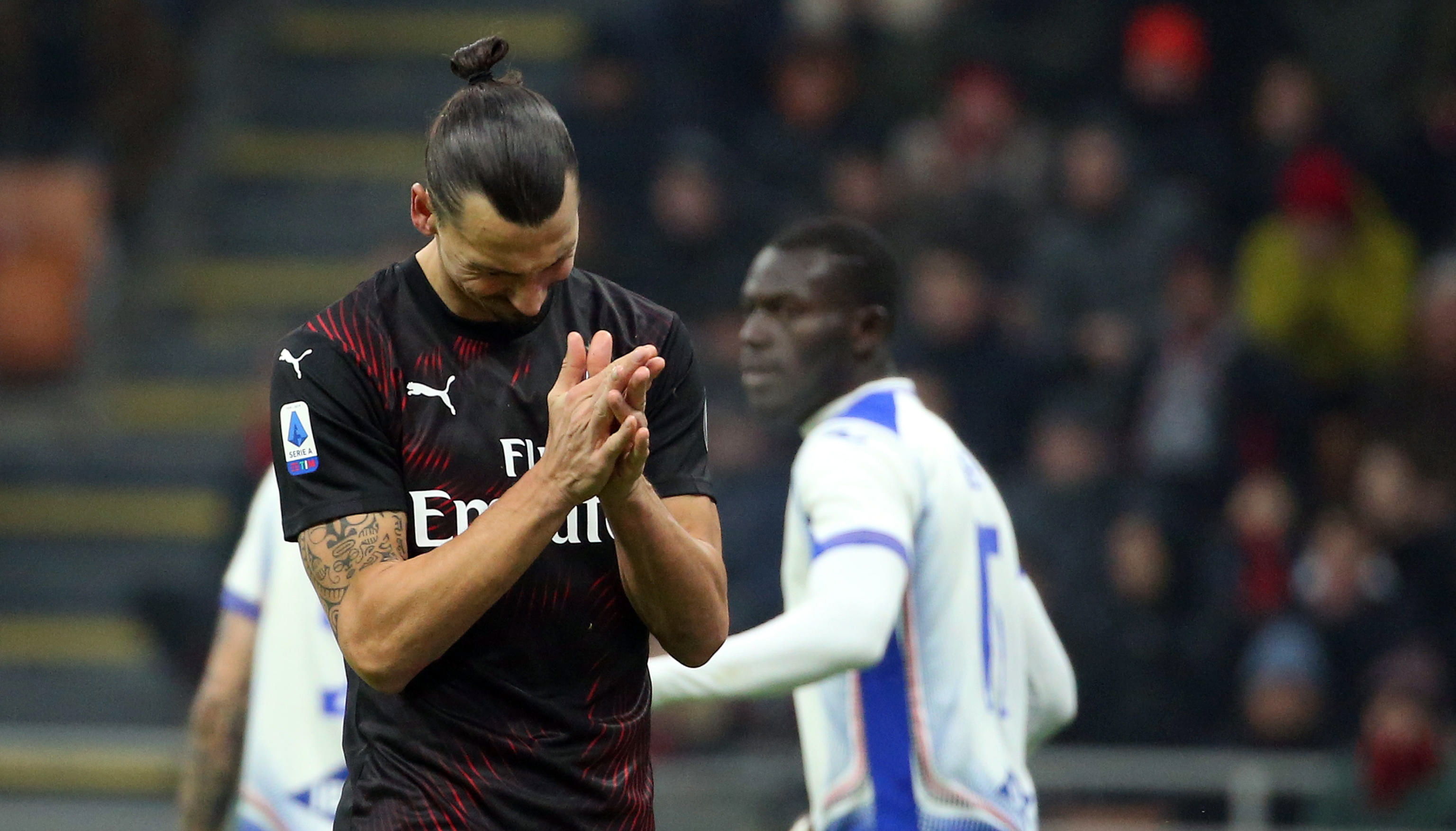 Zlatan Ibrahimovic tuvo u opaco debut en la liga italiana. (Foto Prensa Libre: EFE)