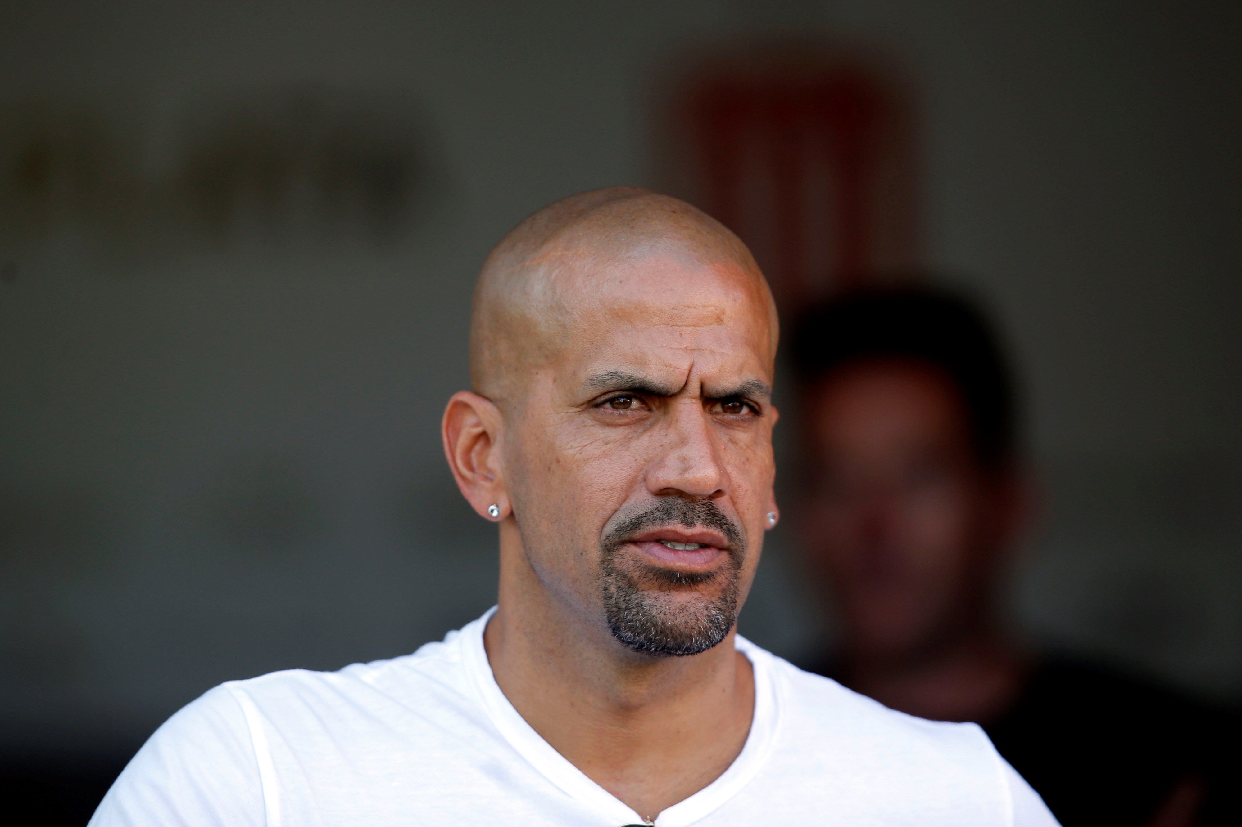 Juan Sebastián Verón dice que en Argentina se necesitan más jugadores del medio campo a la defensa. (Foto Prensa Libre: EFE)