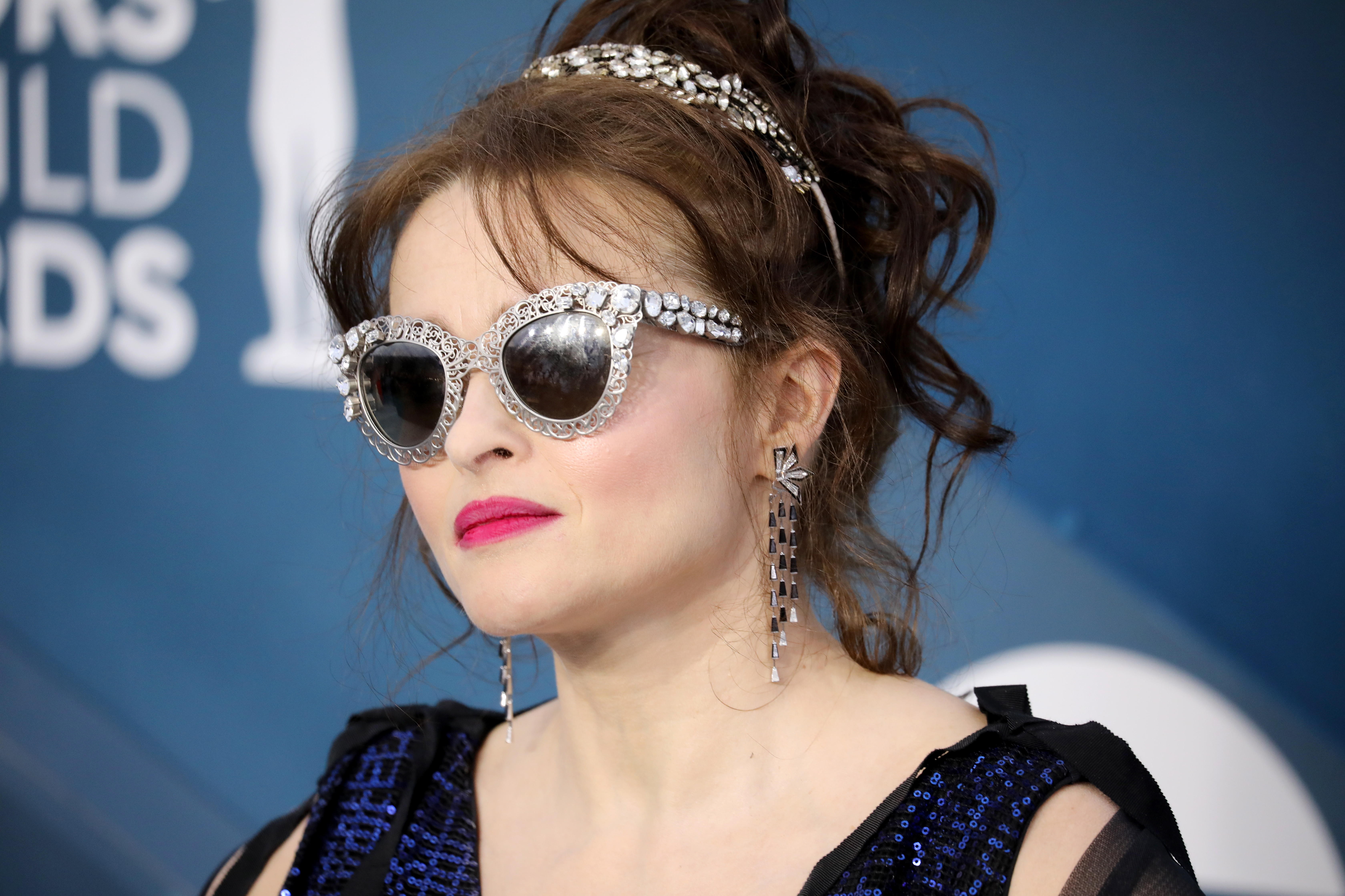 En una entrevista Helena Bonham criticó a Amber Heard y aseguró que Johnny Depp ya está reivindicado. (Foto Prensa Libre: EFE/EPA/DAVID SWANSON)