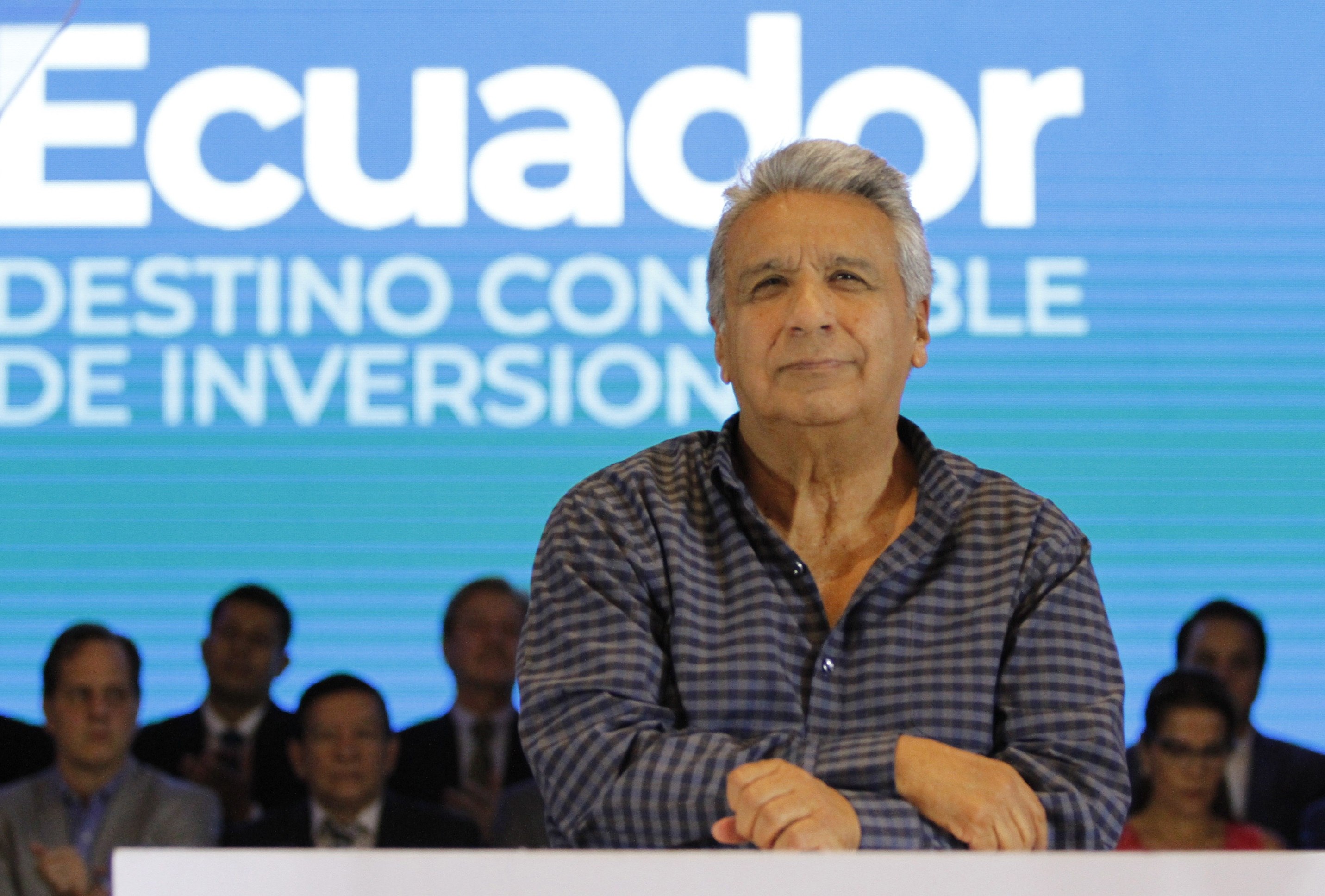 Fotografía cedida por SECOM que muestra al presidente de Ecuador, Lenín Moreno, mientras expone este viernes su interpretación del "acoso sexual", en Guayaquil (Ecuador). (Foto Prensa Libre: EFE)