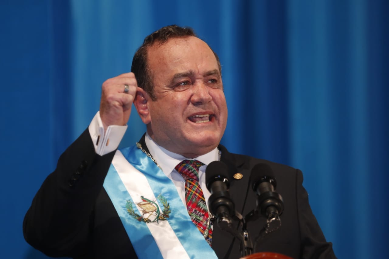 Alejandro Giammatte, durante el discurso de toma de posesión del cargo de presidente de la República. (Foto Prensa Libre: Esbin García)