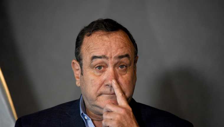 Alejandro Giammattei deberá anunciar sus primeras decisiones frente al Ejecutivo. (Foto Prensa Libre: AFP)
