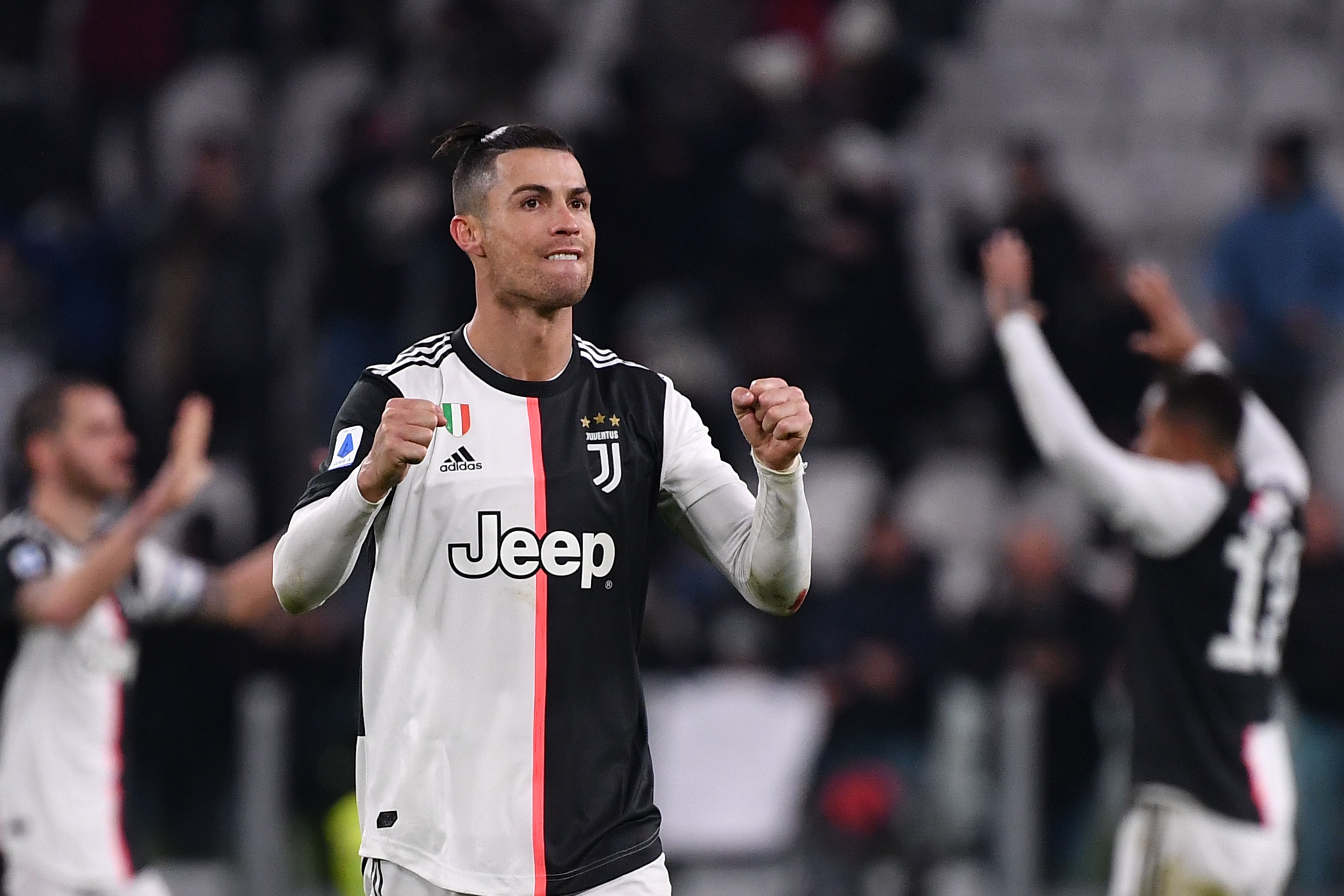 Cristiano Ronaldo durante un partido con la Juventus de Italia. (Foto Prensa Libre: AFP).
