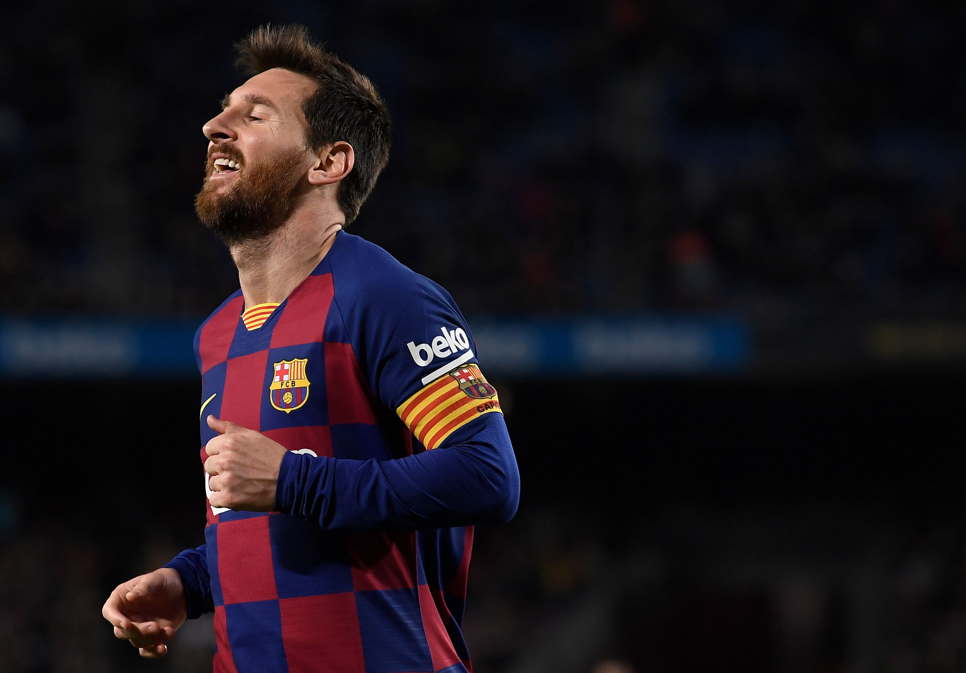 El astro argentino Lionel Messi sigue arriba en los salarios de los futbolistas. (Foto Prensa Libre: AFP)