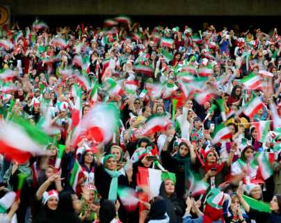 Irán anuncia que le impiden albergar partidos de futbol internacionales