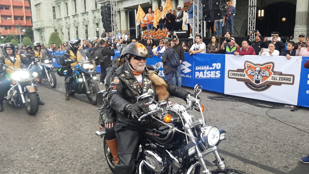 Más de 35 mil motoristas participan en la 59 edición de la Caravana del Zorro. (Foto Prensa Libre: Andrea Domínguez)