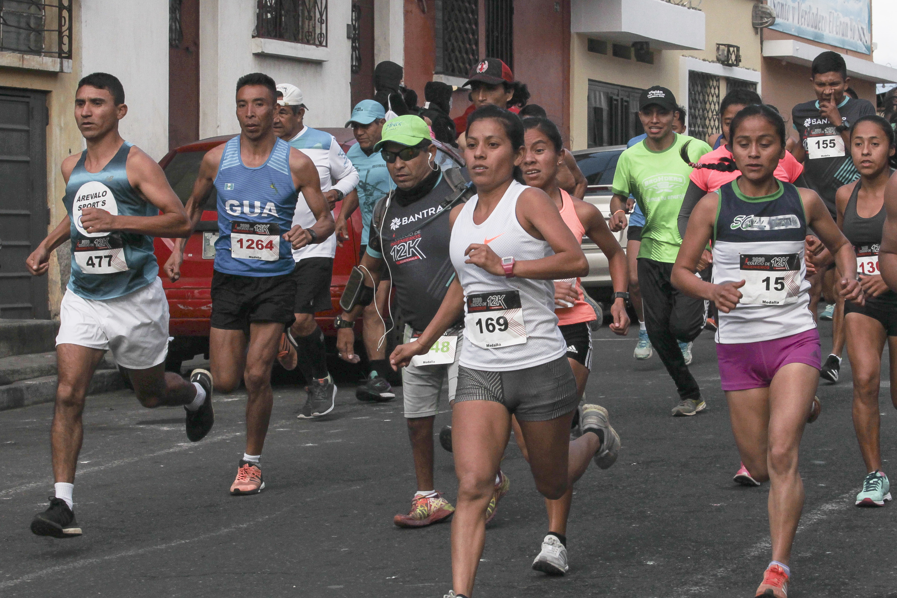Este domingo se desarrolló la edición 38 de la carrera del Ingeniero, José Carlos González se quedó con el primer lugar y Merlin Chalí ganó la rama femenina. (Foto Prensa Libre:  Norvin Mendoza)