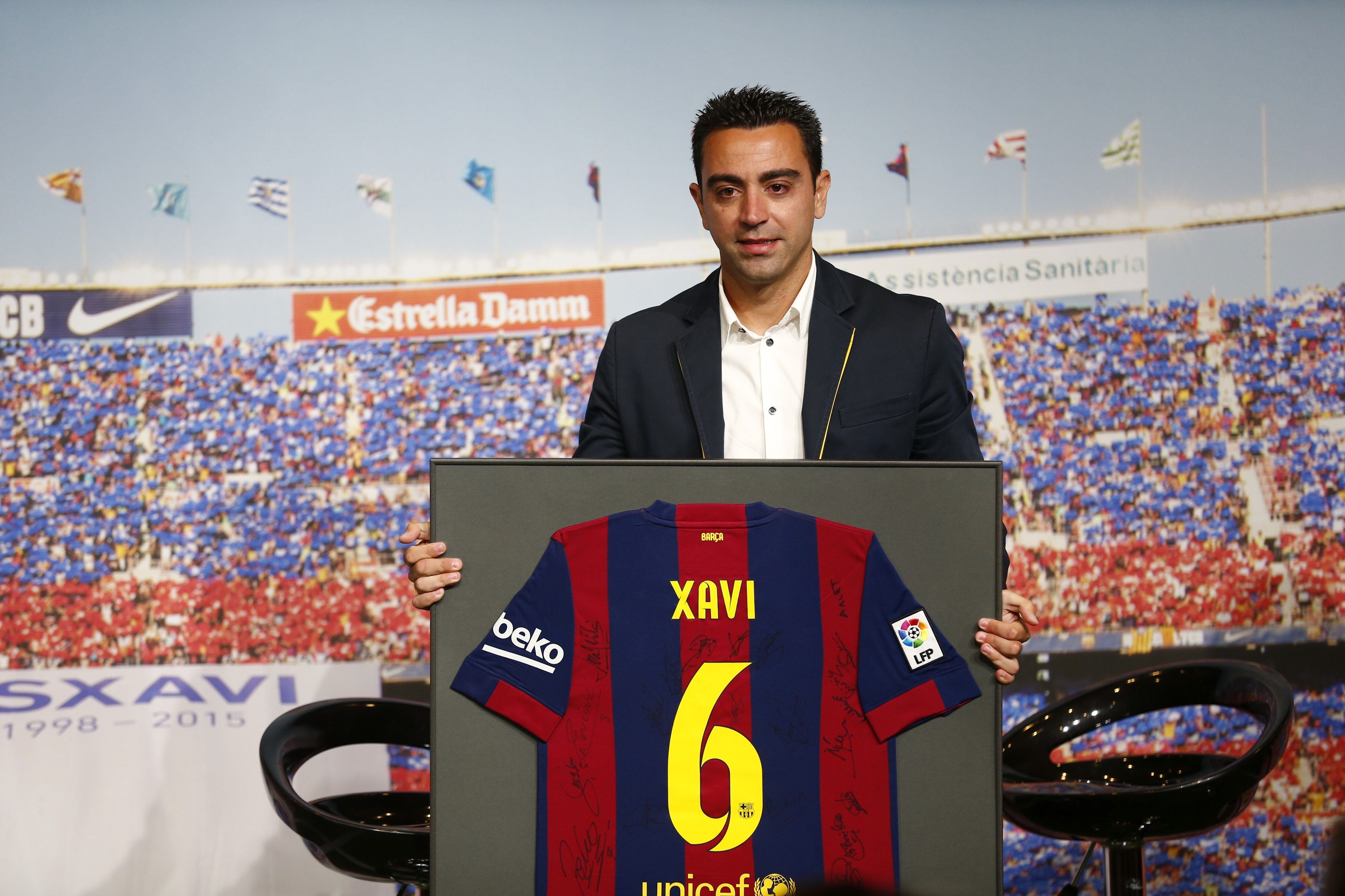  El Barcelona podría tener en el banquillo a Xavi en el 2022. (Foto Prensa Libre: EFE)