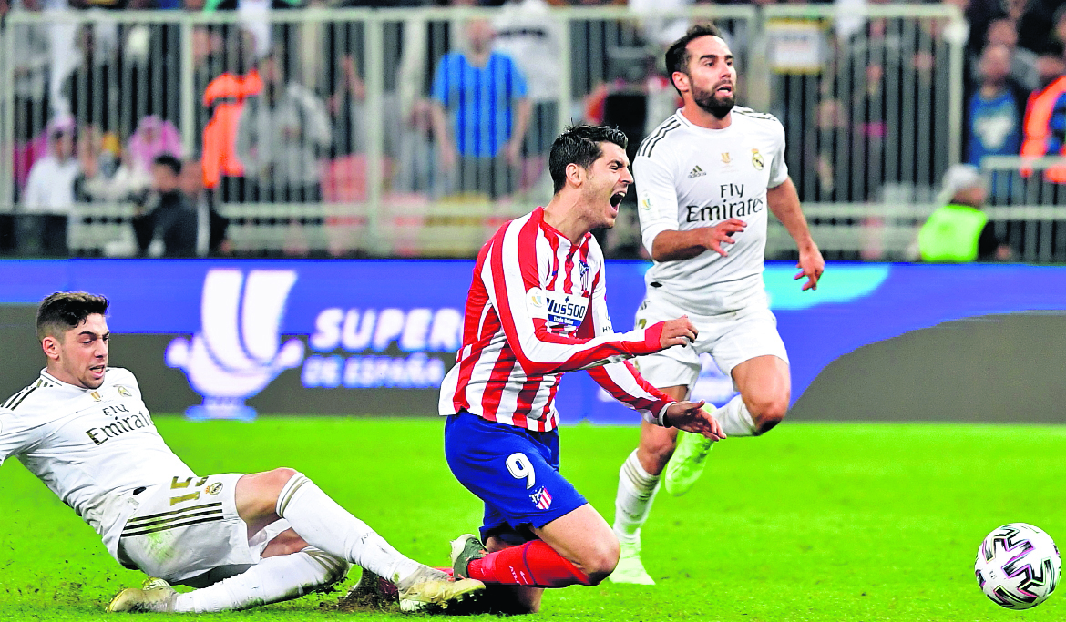 Real Madrid y Atlético volverán a chocar, pero ahora por la Liga. (Foto Prensa Libre: AFP)