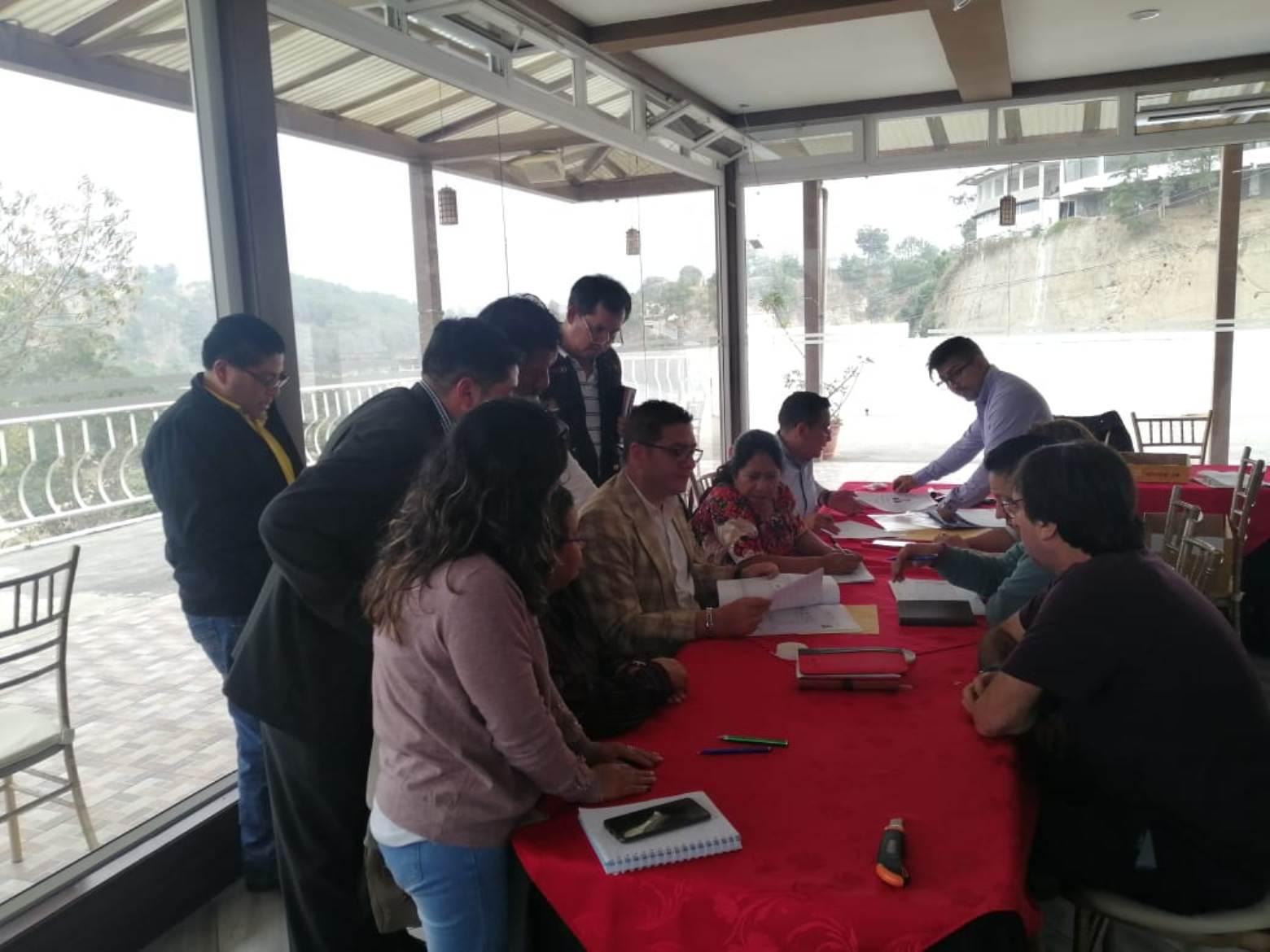 Con el amparo pretenden dejar sin efecto el proceso de selección de candidatos para gobernador de Xela. (Foto Prensa Libre: María Longo) 
