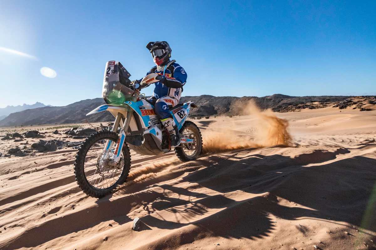 Francisco Arredondo cumple en la primera etapa del rally Dakar