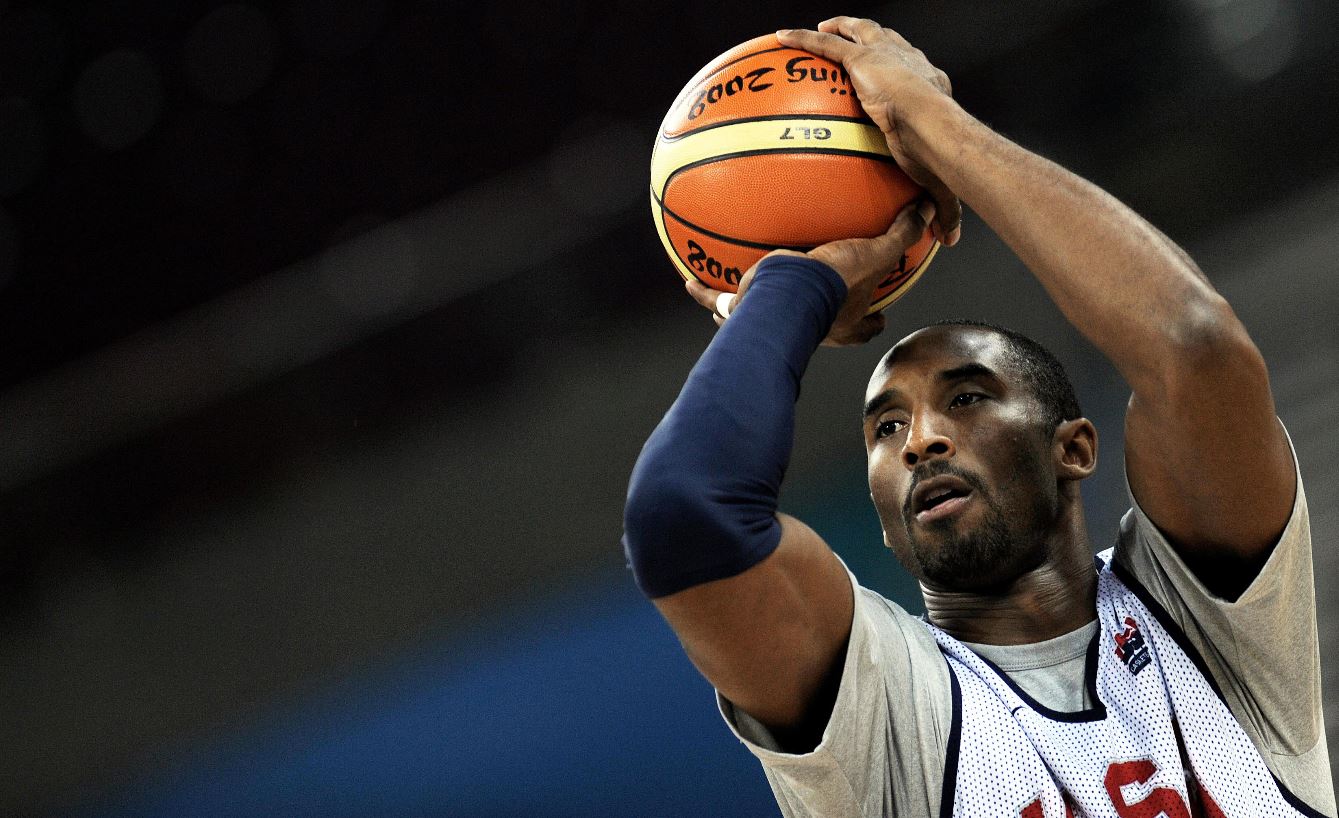 Kobe Bryant representó a la Selección de Estados Unidos de baloncesto en los Juegos Olímpicos de Pekín 2008. (Foto Prensa Libre: Hemerotecac PL)