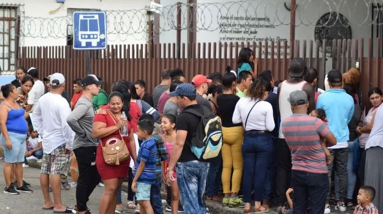 La protección a los migrantes es uno de los compromisos de Alejandro Giammattei. (Foto Prensa Libre: Hemeroteca PL)