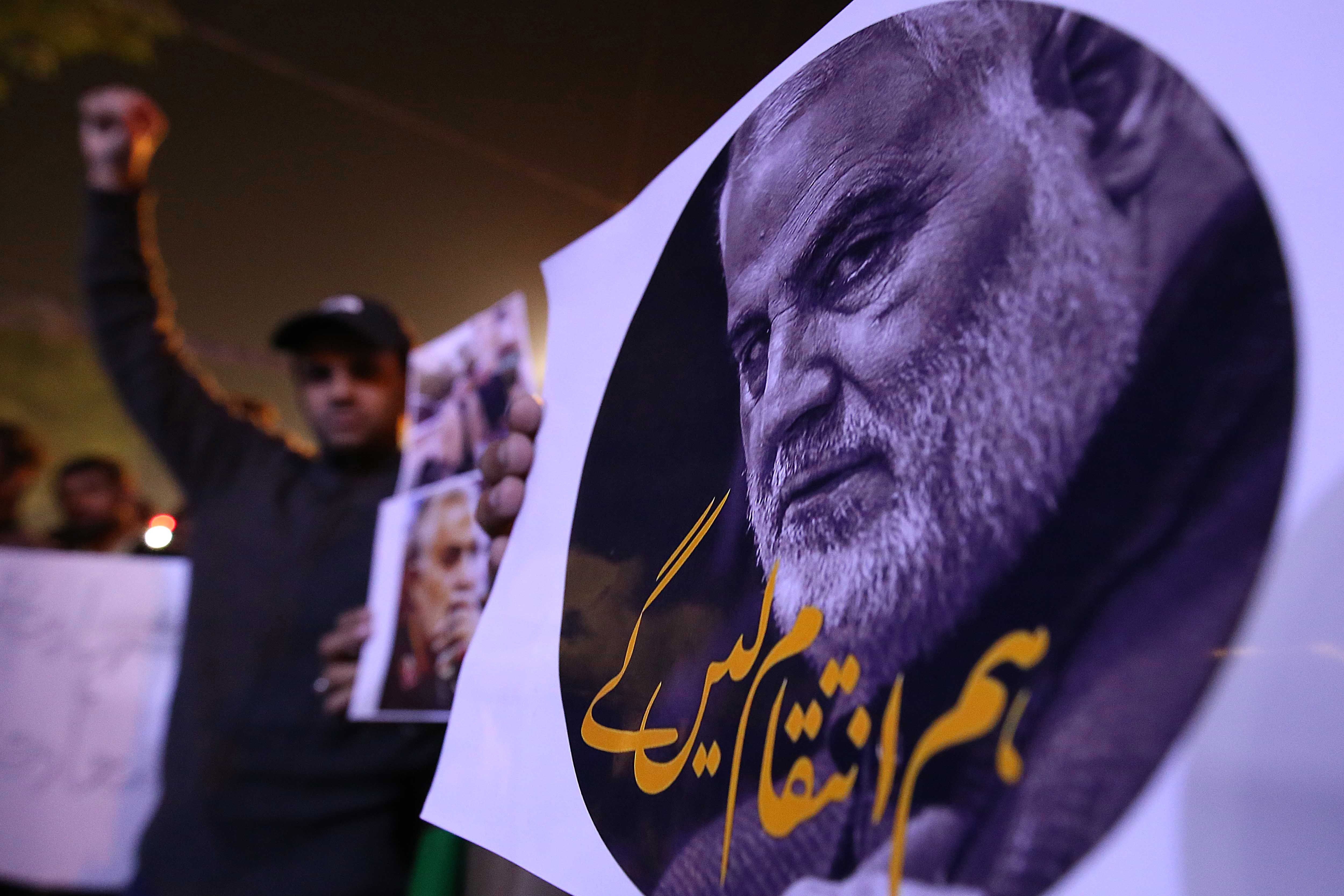 La muerte del general iraní Qasem Soleimaní ha aumentado el temor de una posible tercera guerra mundial en las redes sociales. (Foto Prensa Libre: EFE)