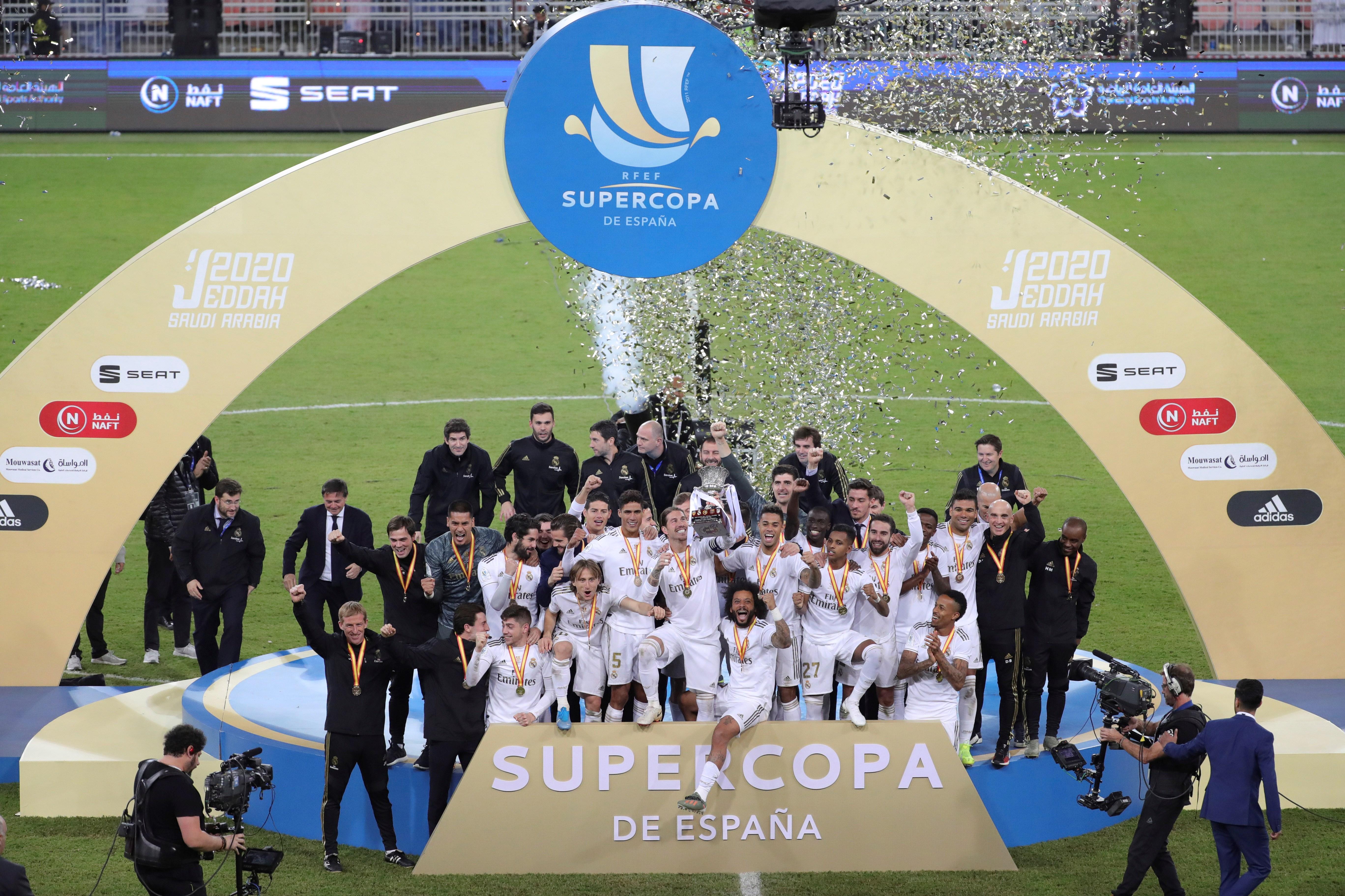 El Real Madrid conquistó la Supercopa de España, en Arabia Saudí. (Foto Prensa Libre: EFE)