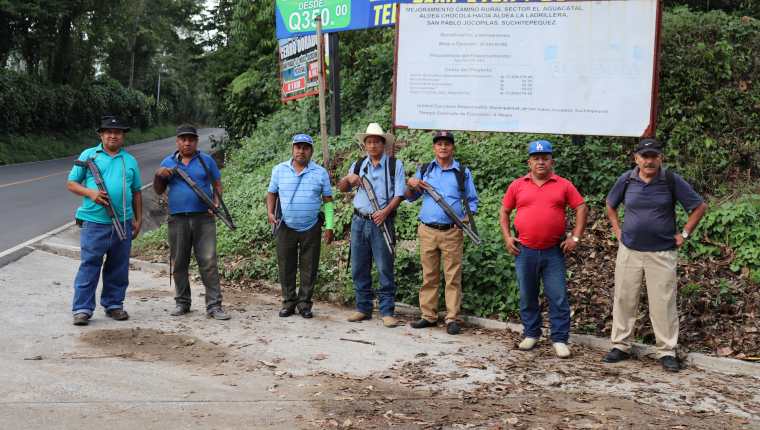 Once años tiene la junta de seguridad de San Pablo Jocopilas, Suchitepéquez, de patrullar el municipio. (Foto Prensa Libre: Marvin Túnchez) 