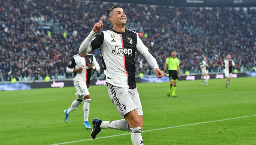 Ronaldo marca un "hat-trick" con la Juventus. (Foto Prensa Libre: EFE)