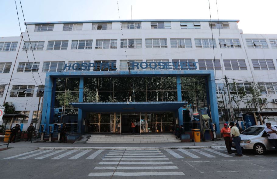 Fachada del Hospital Roosevelt, donde fue detectado un paciente sospechoso de tener covid-19. (Foto Prensa Libre: Hemeroteca PL)