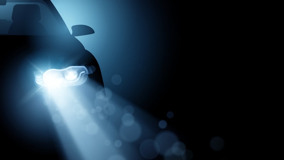 Tomó las llaves del auto y salió corriendo. (Foto Prensa Libre: Getty Images)