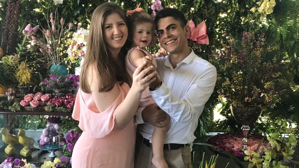 Raylane y Edes se conocieron en el espacio de comentarios de Facebook de la BBC. (Foto Prensa Libre: Archivo Personal)