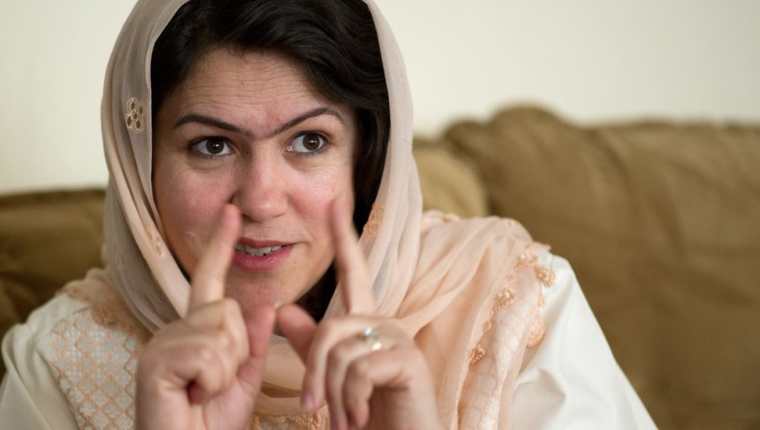 Fawzia Koofi presionó por los derechos de las mujeres durante su primera reunión cara a cara con los talibanes.