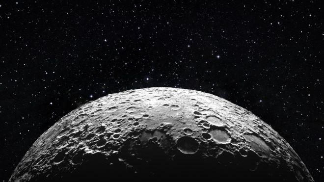 La Luna es nuestro satélite natural. ROMOLOTAVANI