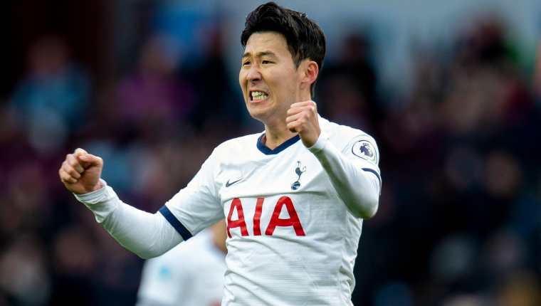El jugador coreano del Tottenham Hotspurs Son Heung-Min regresó a su pais con el permiso de su club EFE/EPA/PETER POWELL EDITORIAL USE ONLY. No use with unauthorized audio, video, data, fixture lists, club/league logos or 'live' services. Online in-match use limited to 120 images, no video emulation. No use in betting, games or single club/league/player publications
