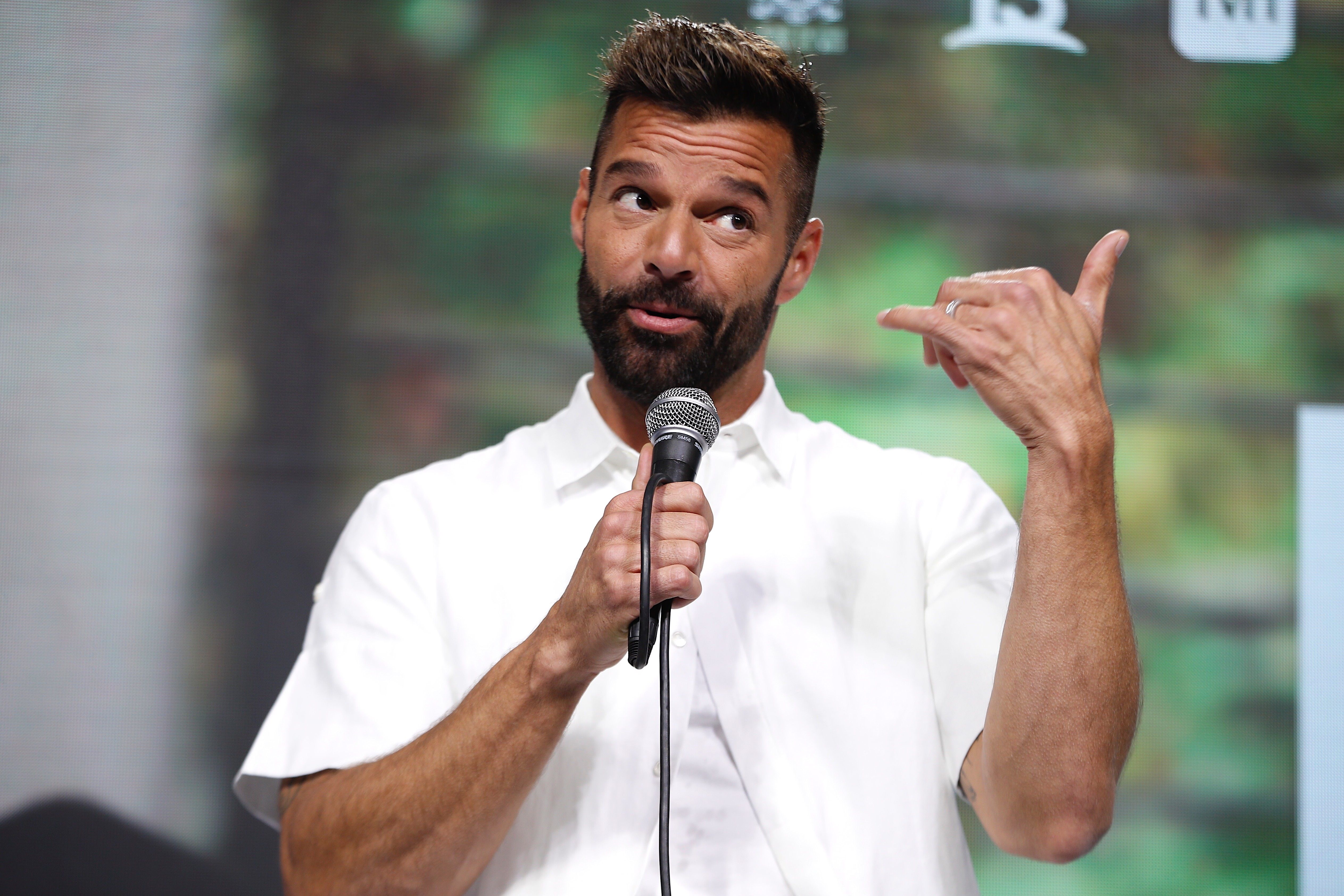  El cantante puertorriqueño Ricky Martin habla durante una rueda de prensa este domingo, antes del inicio del Festival Internacional de la Canción, en Viña del Mar, Chile. Foto Prensa Libre: EFE
