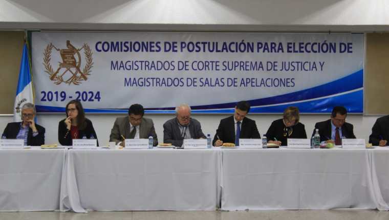 Al descubrir negociaciones por Gustavo Alejos en las magistraturas de cortes la fiscal general  ordena investigar los procesos. (Foto Prensa Libre: Hemeroteca PL)   