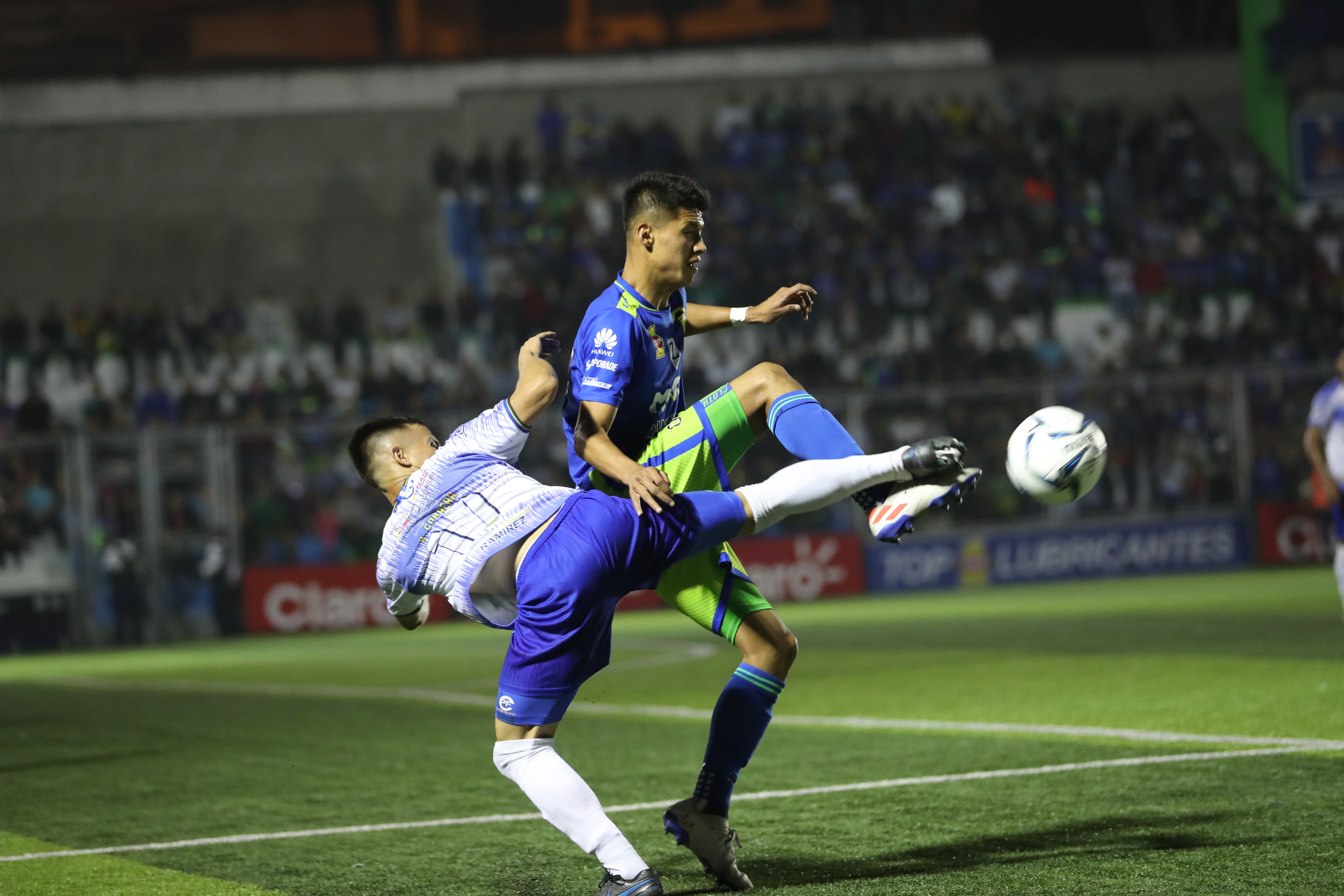 El Deportivo Mixco igualó en casa con Cobán Imperial. (Foto Prensa Libre: Francisco Sánchez)