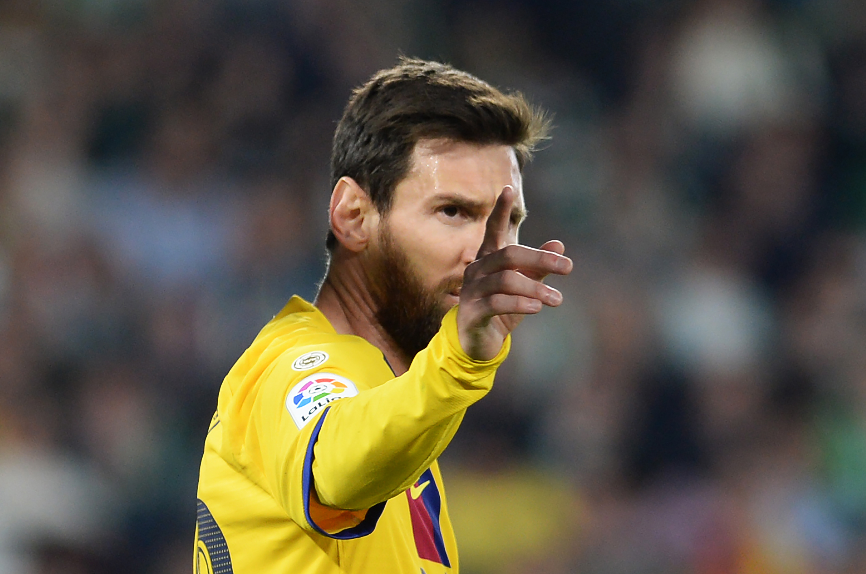 El argentino Lionel Messi se luce con tres asistencias frente al Betis. (Foto Prensa Libre: AFP)