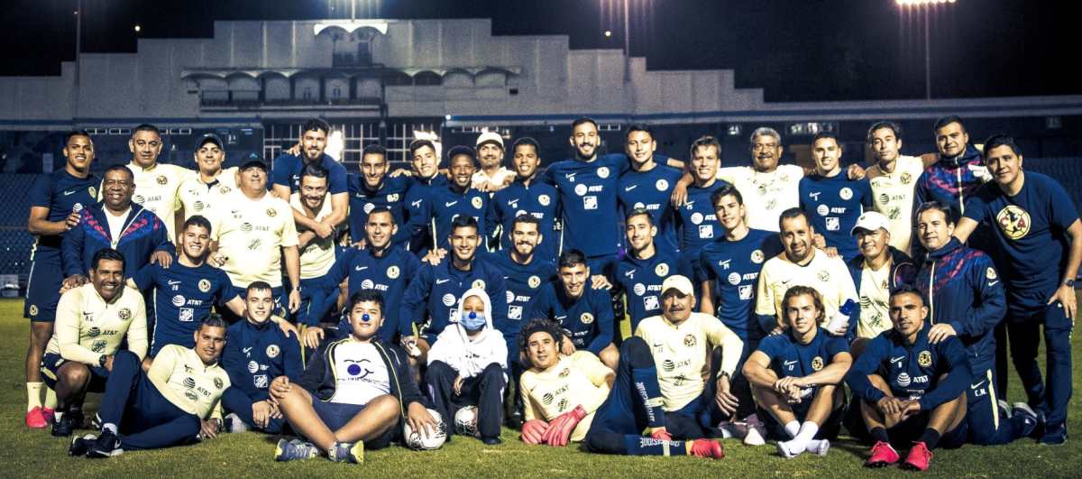 Niños guatemaltecos cumplen su sueño de conocer a los jugadores del América