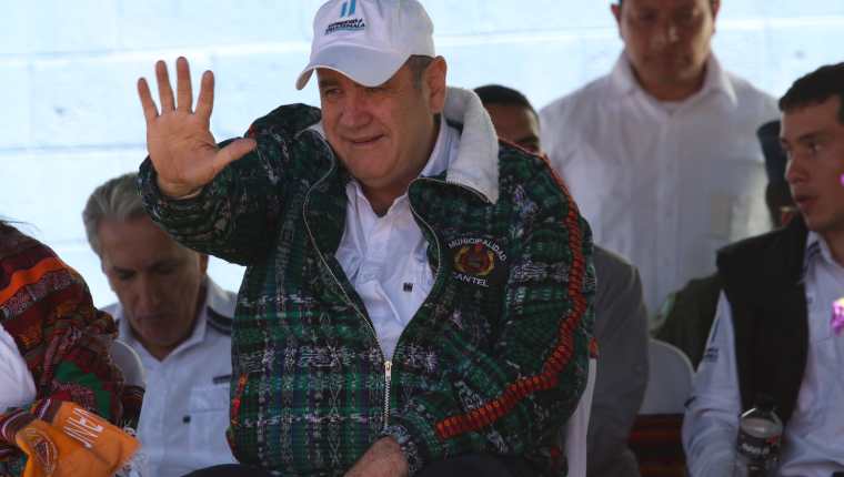 Alejandro Giammattei ha realizado mesas de trabajos con alcaldes de Salcajá, Almolonga, Cantel y Olintepeque. (Foto Prensa Libre: Raúl Juárez)