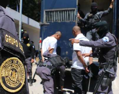 El Gobierno traslada a 236 reclusos de la cárcel Fraijanes 2 para retomar control