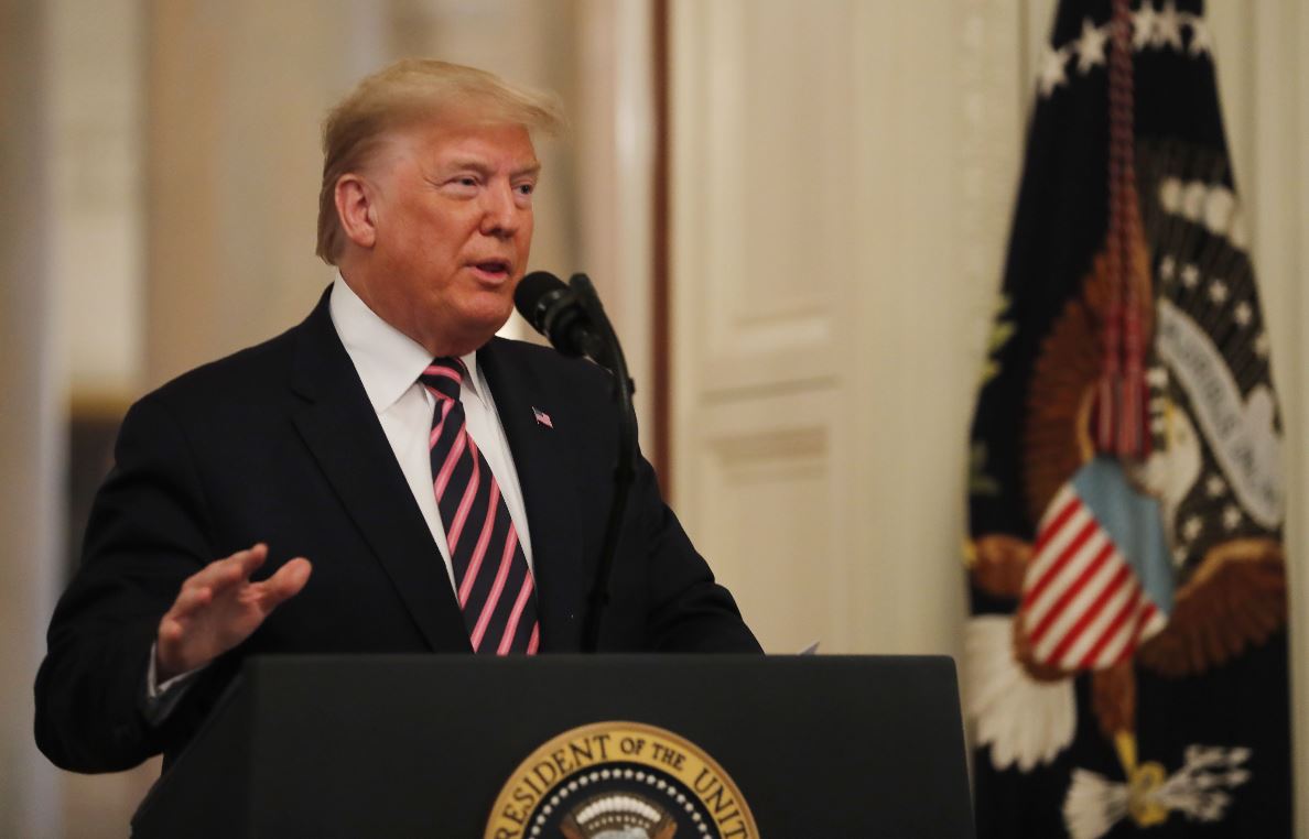 El presidente Donald Trump se dirige a la nación luego de haber sido absuelto en juicio político en su contra. (Foto Prensa Libre: EFE)