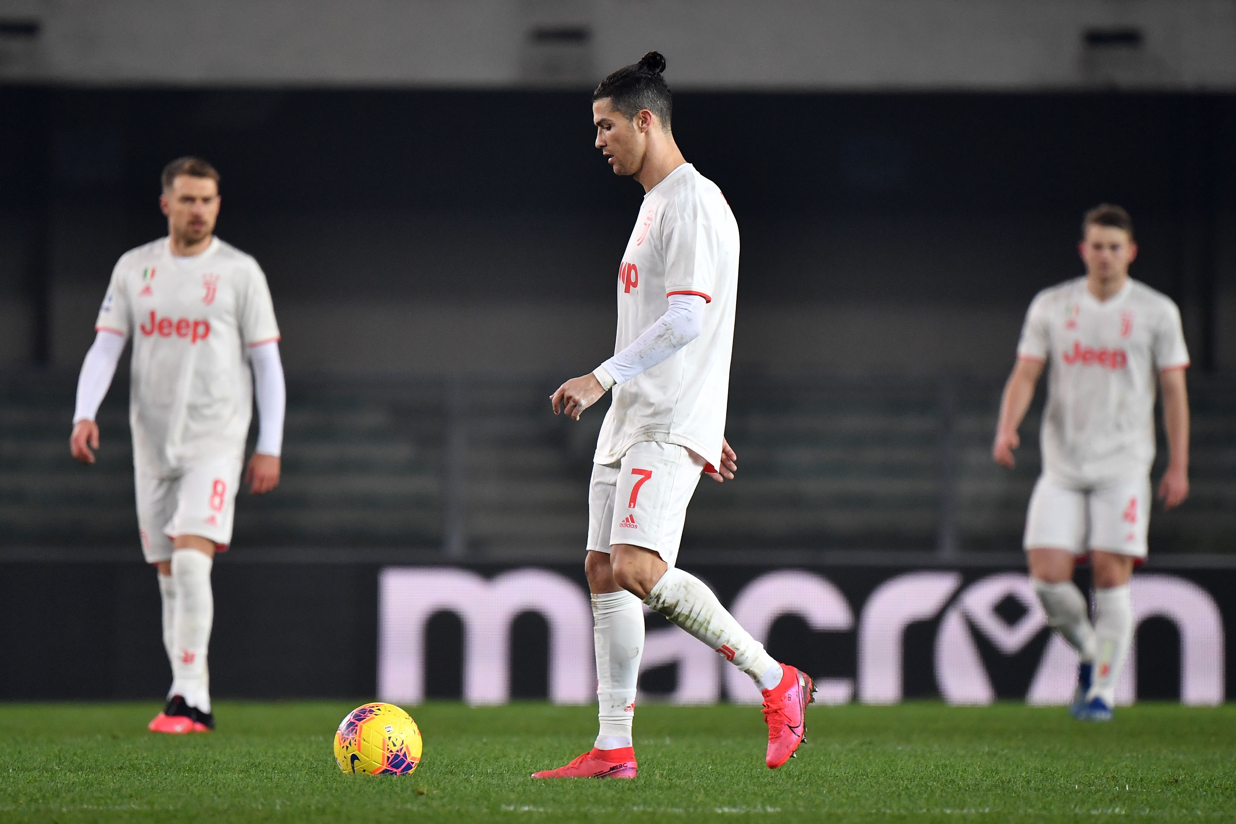 Cristiano Ronaldo no pudo festejar al final del partido. (Foto Prensa Libre: AFP)