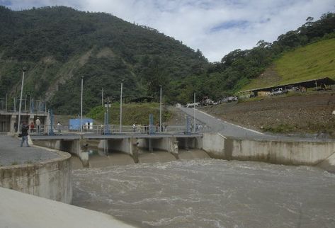 En el país operan diversas hidroeléctricas, otras están en trámites de autorización y algunos proyectos están en construcción. (Foto, Prensa Libre: Hemeroteca PL).