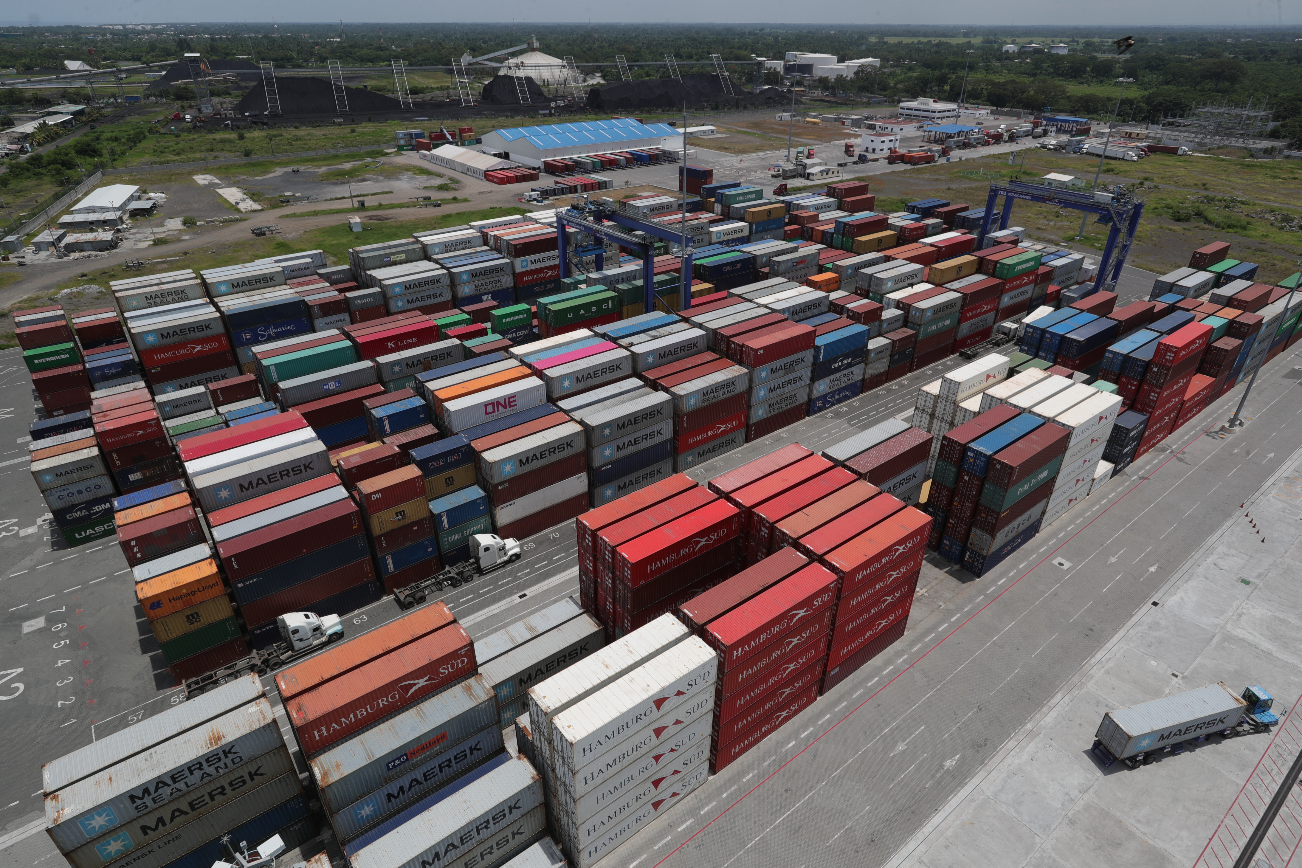 EPQ tuvo un descenso de 7.8% en movimiento de carga en 2020. (Foto Prensa Libre: Estuardo Paredes)