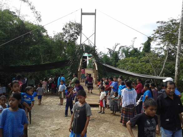 La empresa que impulsa el proyecto hidroeléctrica Central Rocja Pontila en Alta Verapaz, asegura tener apoyo de las comunidades aledañas al lugar. (Foto Prensa Libre: tomada de Facebook-Central Rocja Pontila)
