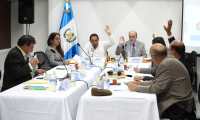 Reunión de la Comisión de Postulación para magistrados del TSE. (Foto Prensa Libre: Hemeroteca PL)