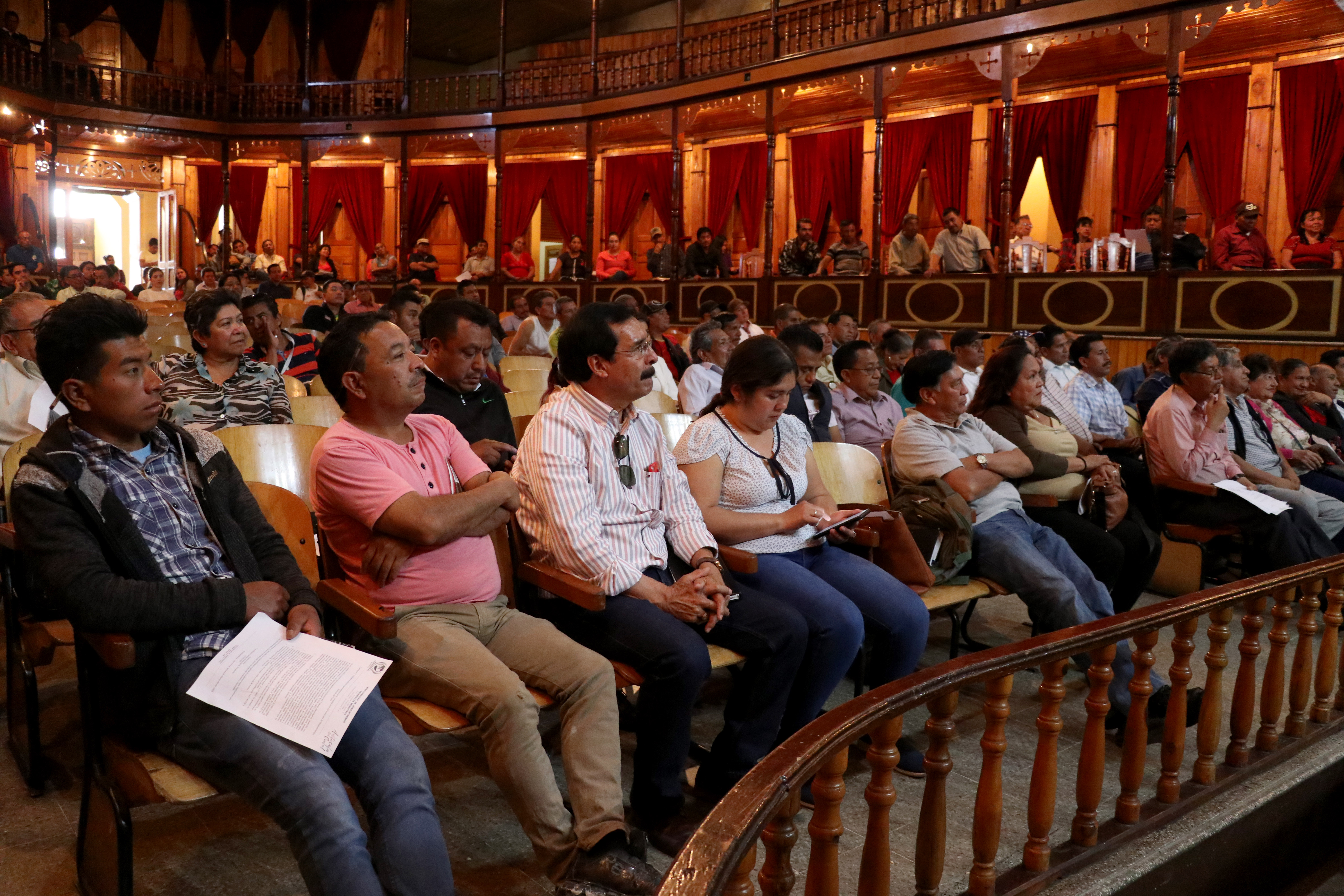 Integrantes de los Cocodes de Huehuetenango, participan en asamblea municipal. (Foto Prensa Libre: Mike Castillo)