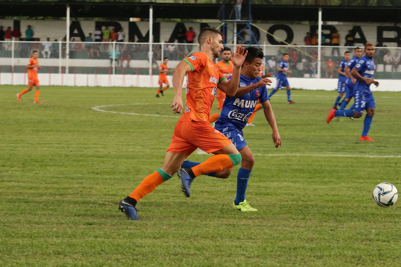 Siquinalá no pudo ganar en su cancha, desaprovechando su condición de local. (Foto Prensa Libre: Carlos Paredes)
